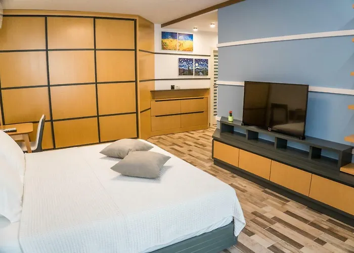 Venere Deluxe * Tirana